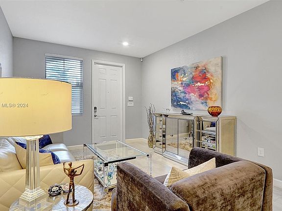 4th image of 6604 S Anise Ct
