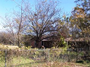 206 S County Line Rd, Savoy, TX 75479