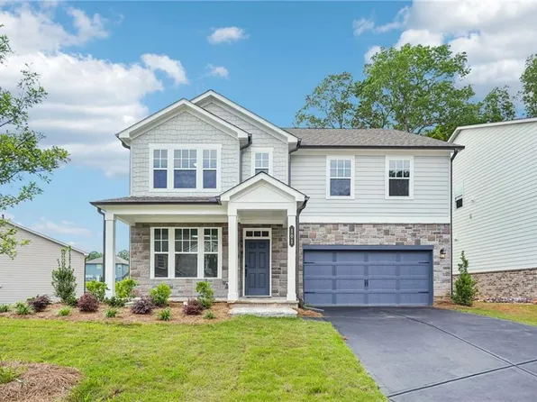 101 Mayfair St, Dawsonville, GA 30534