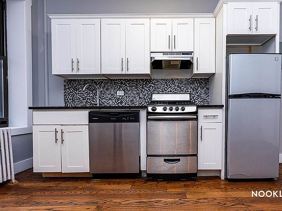 4th image of 600 Lincoln Pl APT 1A