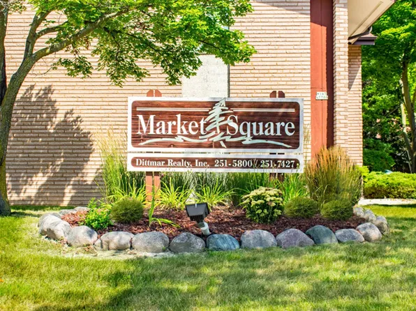 N76W14695 Market Dr APT 17, Menomonee Falls, WI 53051