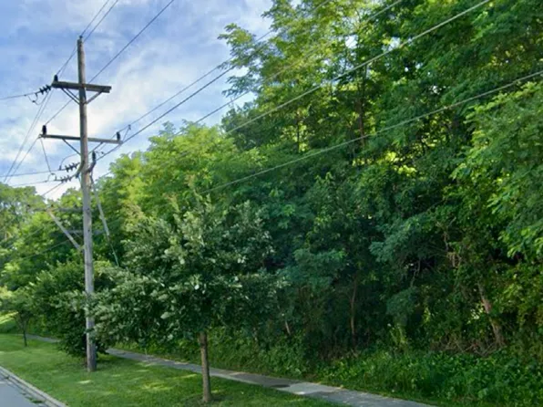 1097 Northwestern Ave, Gurnee, IL 60031