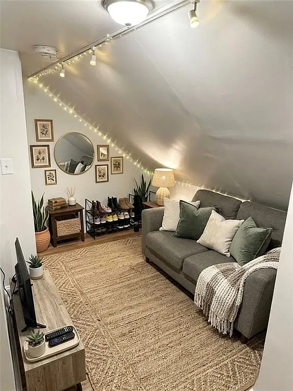 1 bed, 1.0 bath, 300 sqft, $1,250 — Photo 4