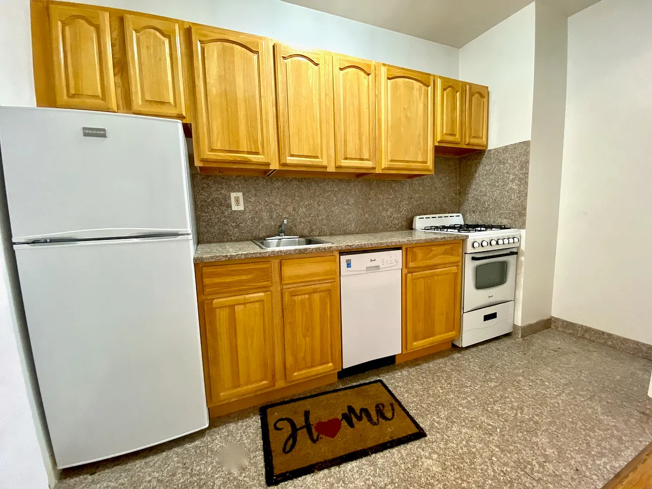 2264 Frederick Douglass Boulevard — Photo 2