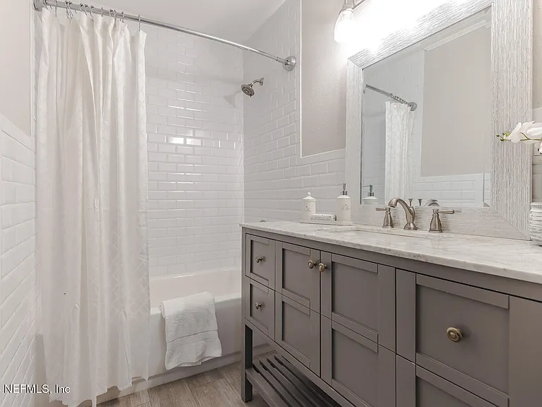 4620 Attleboro St — Photo 22