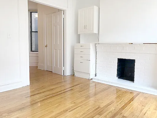 Rented by AJ Clarke | media 10