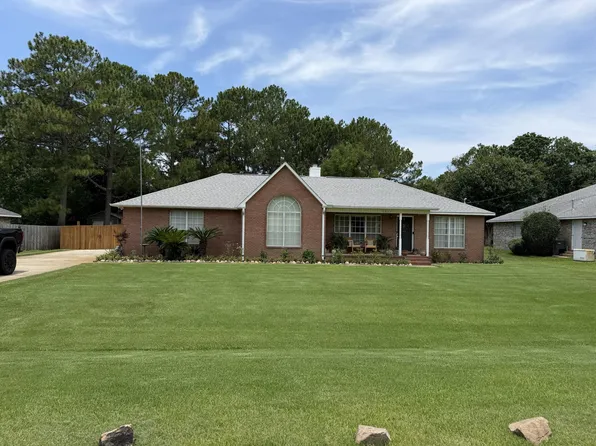 1931 Commodore Dr, Navarre, FL 32566