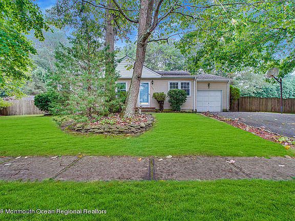3rd image of 150 Mountain View Dr
