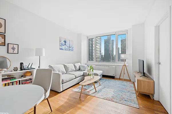 Rented by Corcoran | media 1