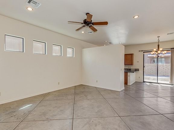 5th image of 3069 N Presidio Park Pl