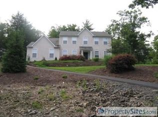 304 Eastshore Dr, East Stroudsburg, PA