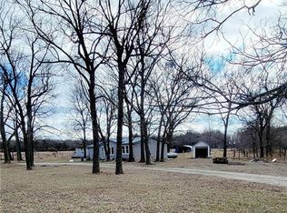 861 Texas Rd, Colony, KS 66015