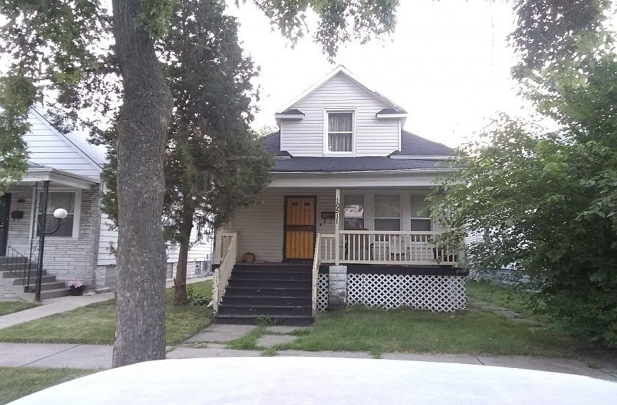 1st image of 10511 S La Salle St
