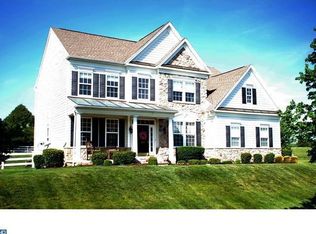 909 Rathlin Ln, Bear, DE 19701