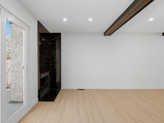 3rd image of 5404 10th Ave SE #209