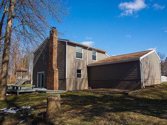 4th image of 72 Meadowlark Dr