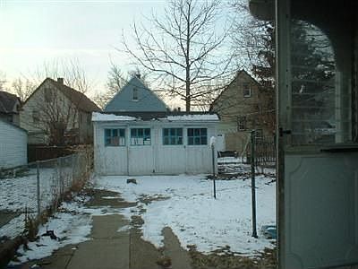 2nd image of 6304 Carl Ave