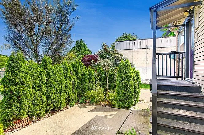 2608 E Cherry St — Photo 7