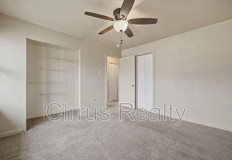 1 Shelby St — Photo 12