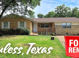 400 Martin Ln, Euless, TX 76040