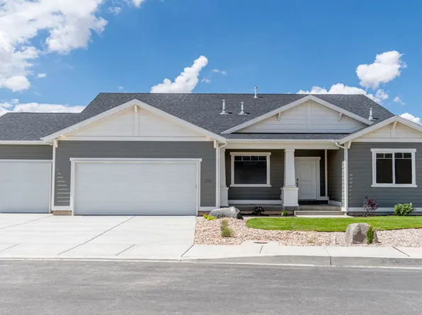 256 Saddlebrook Dr #584, Santaquin, UT 84655