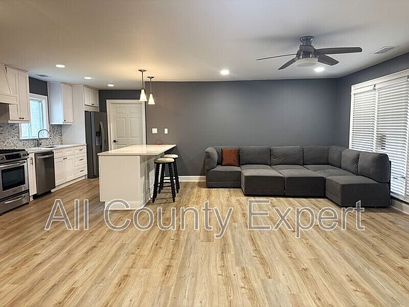 4th image of 261 Ridgewood Rd