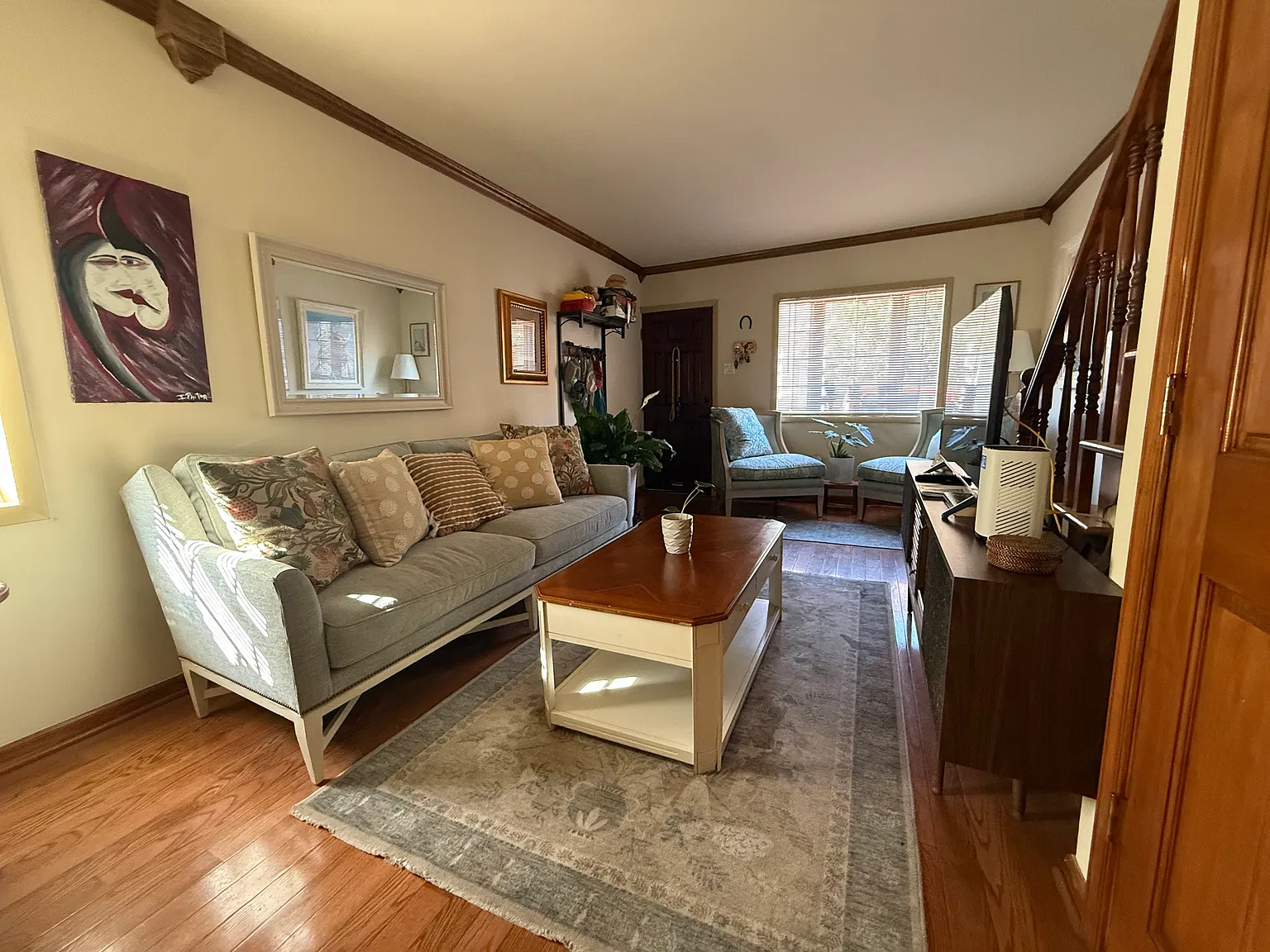 2 bed, 1036 sqft, $2,200 — Photo 2