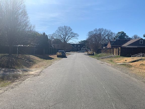 4th image of 7205 Margaret Ave