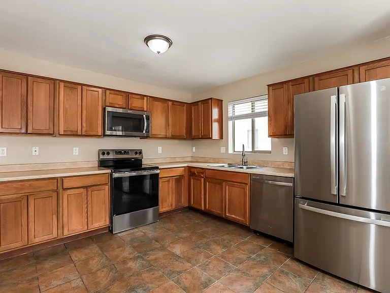 3855 W Belle Ave — Photo 8