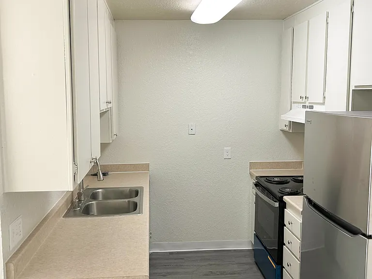 Black Mountain Villas — Photo 60