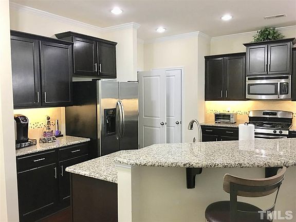 5th image of 2217 Tanners Mill Dr