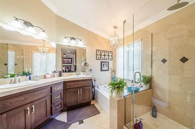 2801 Hazel Pl — Photo 10