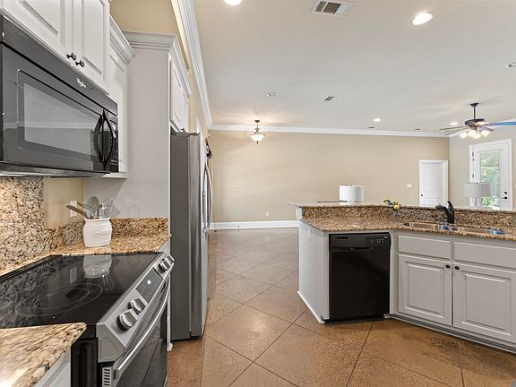 5th image of 2337 Woodland Ct