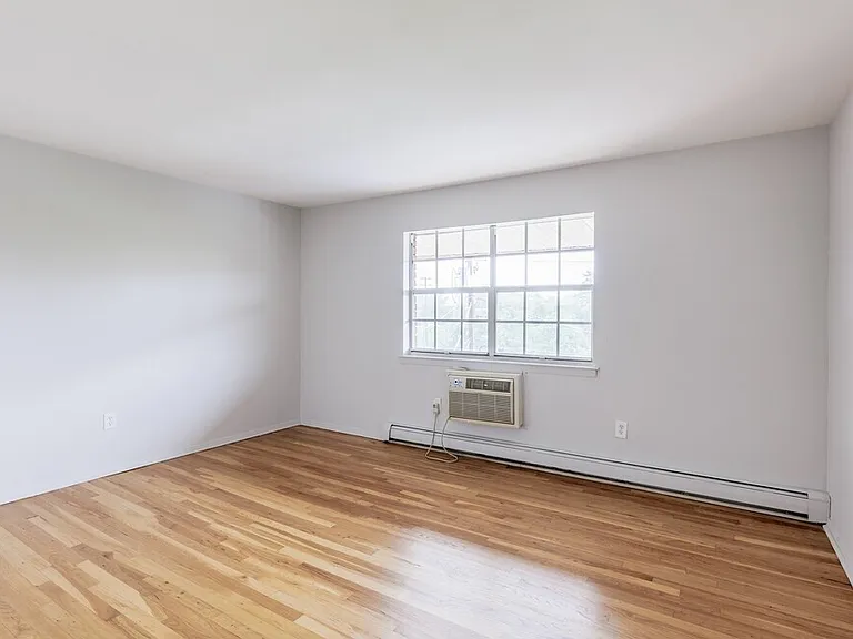 10 Scott Ct #C3 — Photo 14