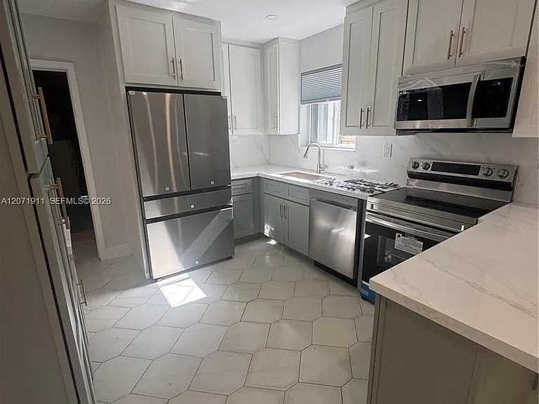 3160 NW 3rd St — Photo 9