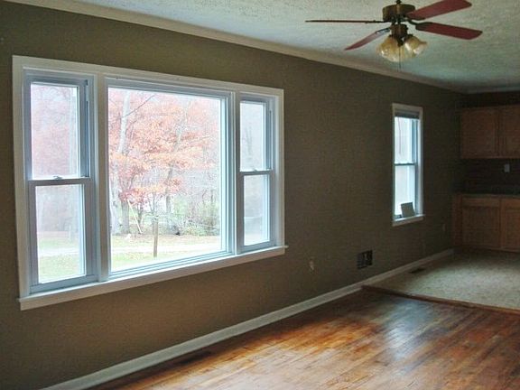 2nd image of 347 Brook Dr