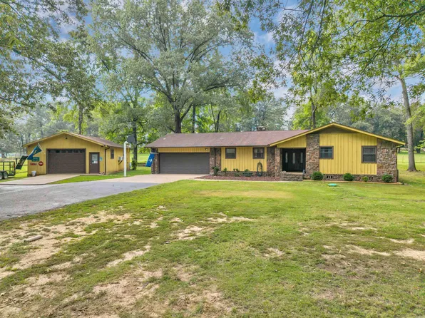 222 Riverview Rd, Morrilton, AR 72110
