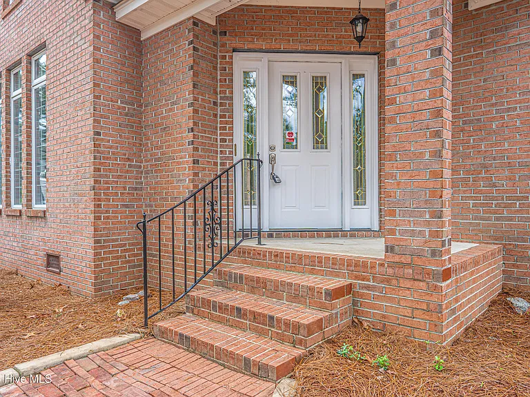 12 Wildwood Ln — Photo 6
