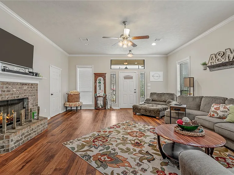 918 Dove Landing Ave — Photo 4