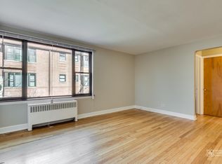 7379 N Winchester Ave APT 1N, Chicago, IL 60626