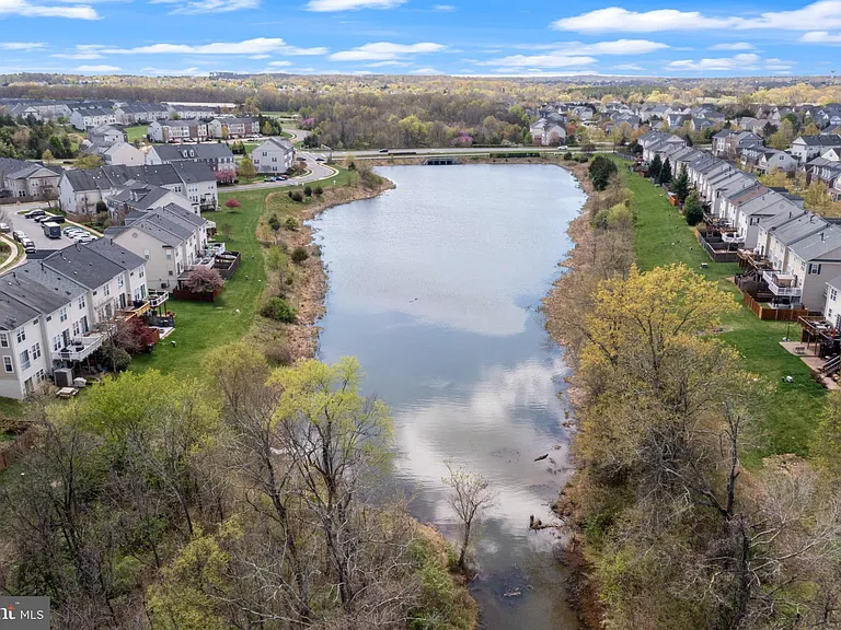 9147 Ribbon Falls Loop — Photo 42