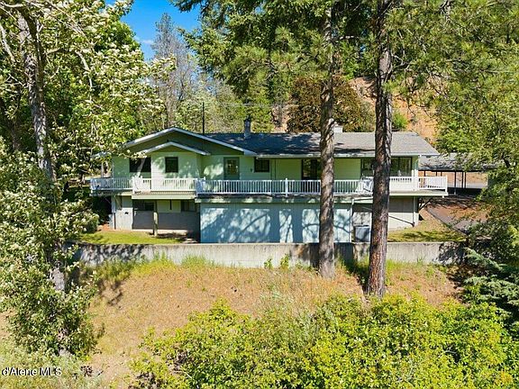 4th image of 2035 Saint Joe River Rd