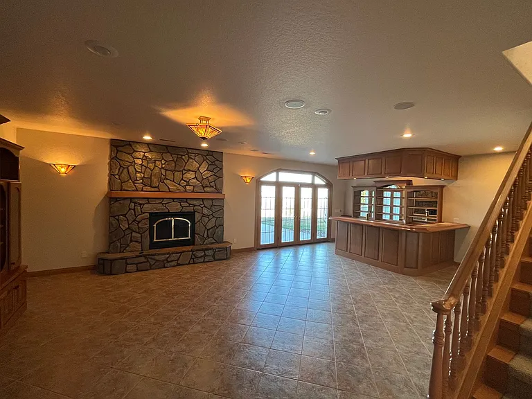 1124 Alta Vista Dr — Photo 27