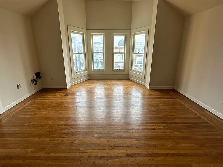 2614 California St #5 — Photo 2