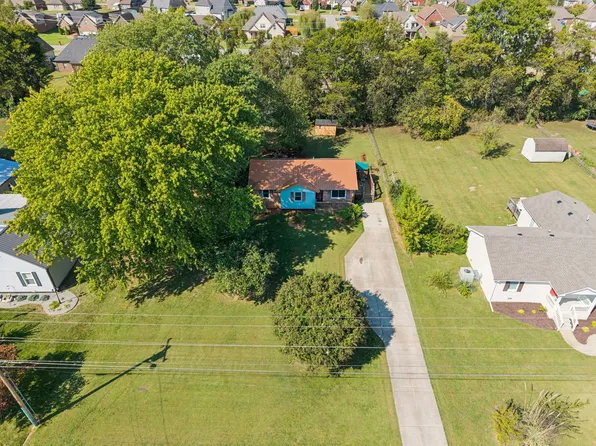 7121 Corner Dr, Murfreesboro, TN 37129