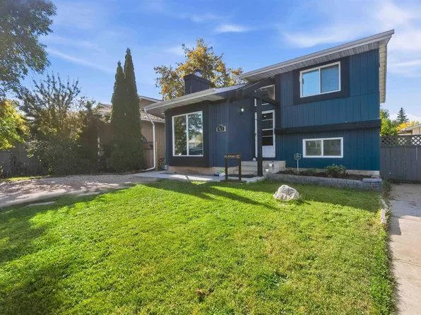 40 Greenwood Dr, Spruce Grove, AB T7X 1X4
