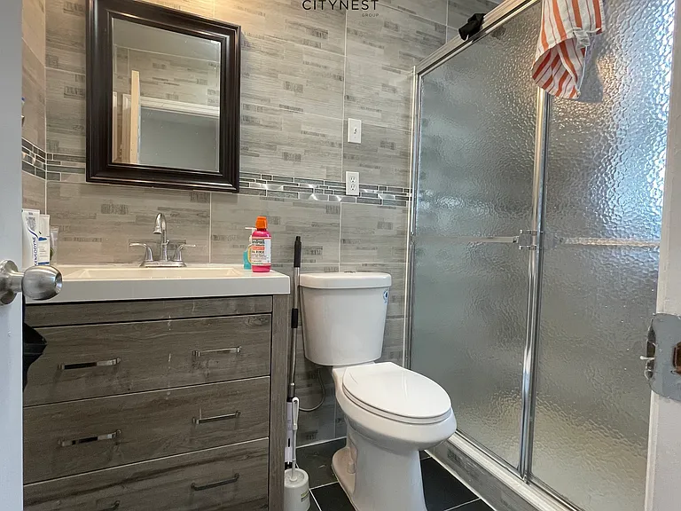 5817 4th Ave #1R — Photo 5