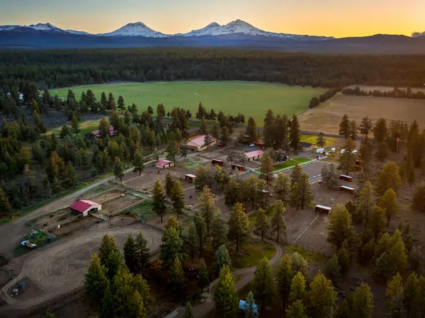67500 Harrington Loop, Bend, OR 97703