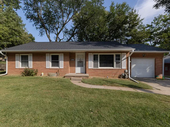 152 Norton Ave, Council Bluffs, IA 51503