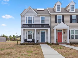 237 Goldenstar Ln, Portsmouth, VA 23701